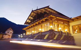 Hotel Hubertus Mit Erlebnislandgasthof Reitherwirt