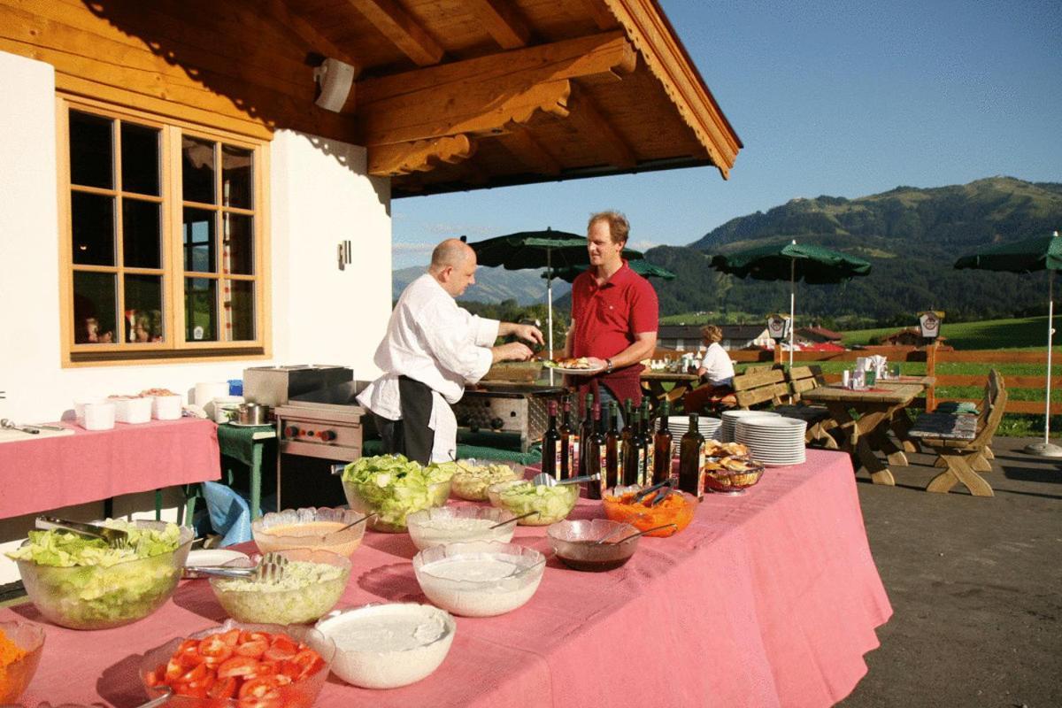 Hotel Hubertus Mit Erlebnislandgasthof Reitherwirt Kitzbühel Kültér fotó