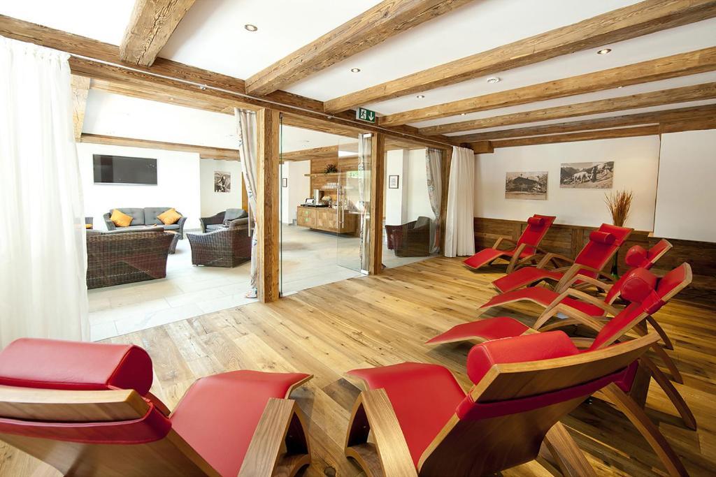 Hotel Hubertus Mit Erlebnislandgasthof Reitherwirt Kitzbühel Kültér fotó